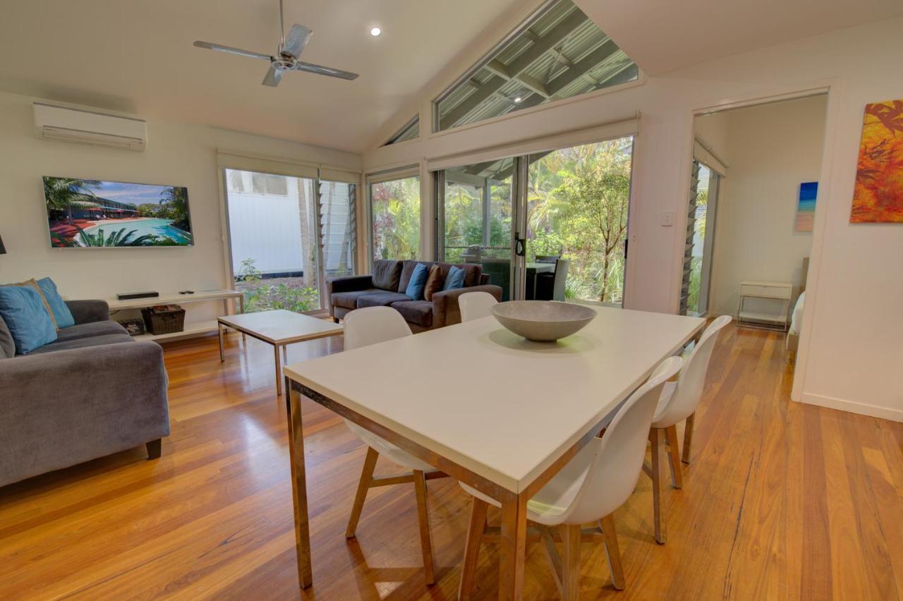 Mobys Beachside Retreat Blueys Beach Exteriör bild