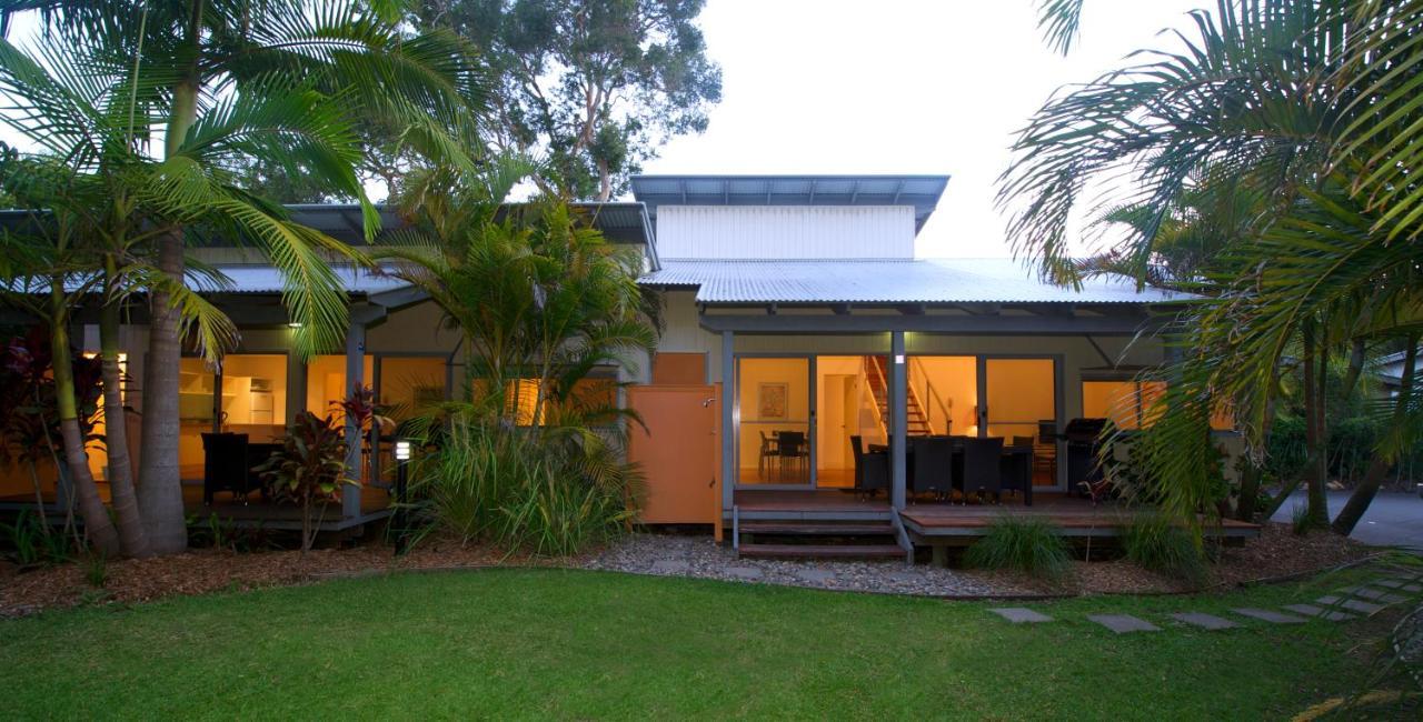 Mobys Beachside Retreat Blueys Beach Exteriör bild