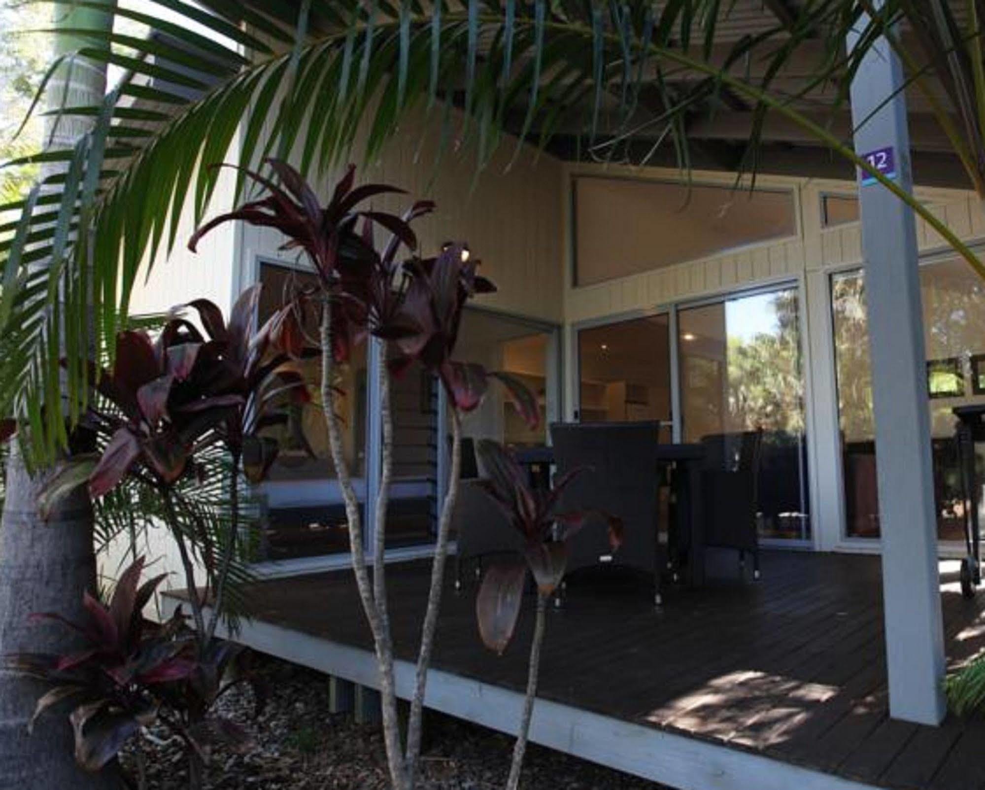 Mobys Beachside Retreat Blueys Beach Exteriör bild