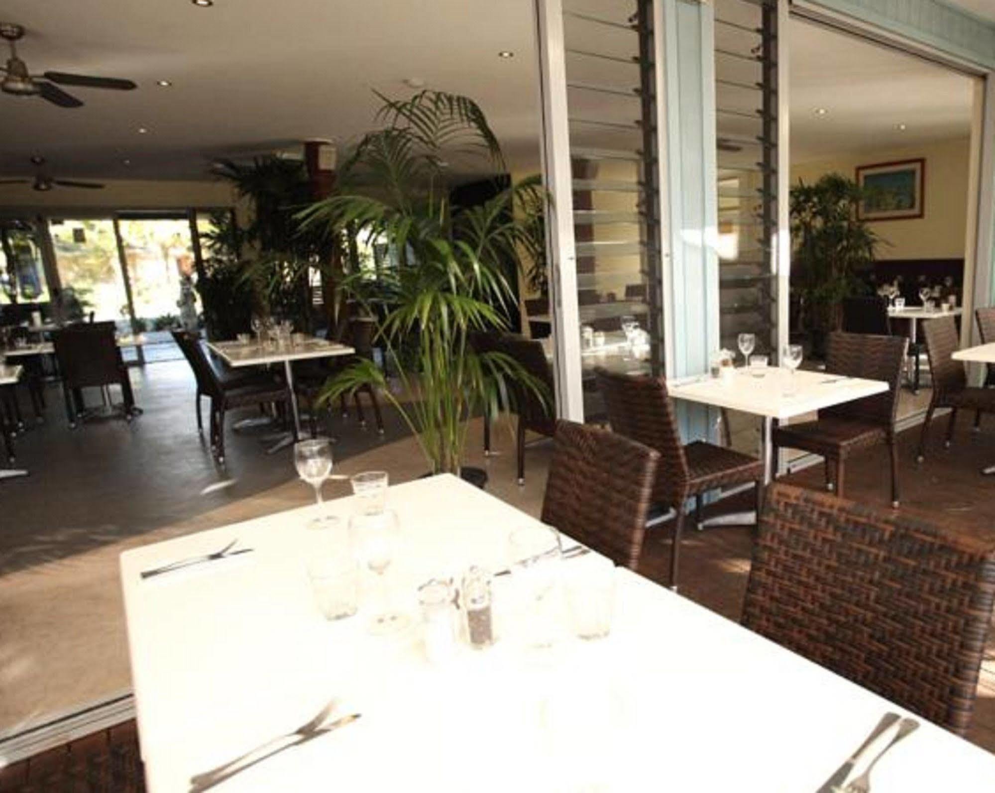 Mobys Beachside Retreat Blueys Beach Exteriör bild